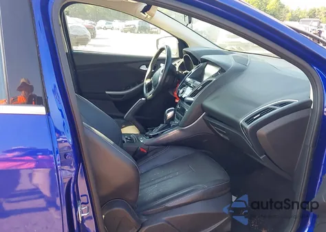 2014 Ford Focus Titanium from USA, damaged, VIN 1FADP3J26EL179266